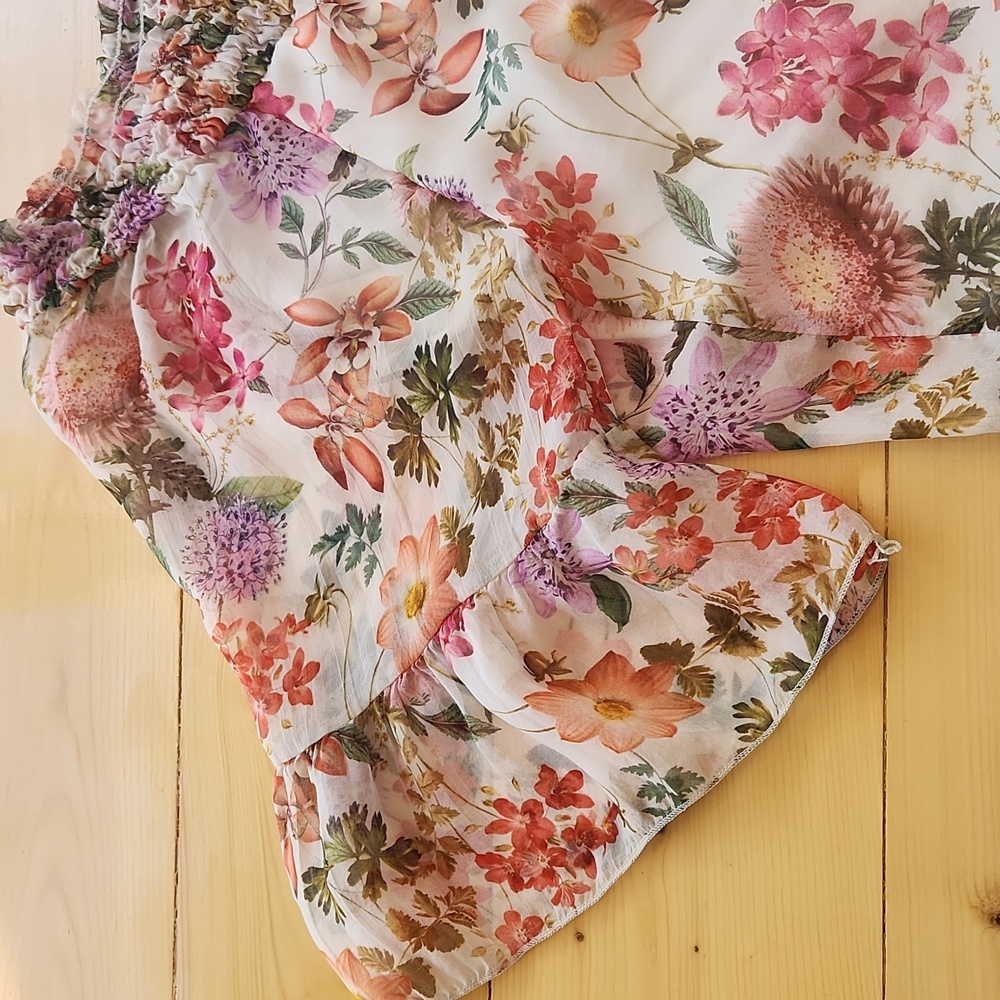 Italy Silk Floral Blouse Flutter Sleeve Boho Flowy Lined Size Large - Picture 8 of 17